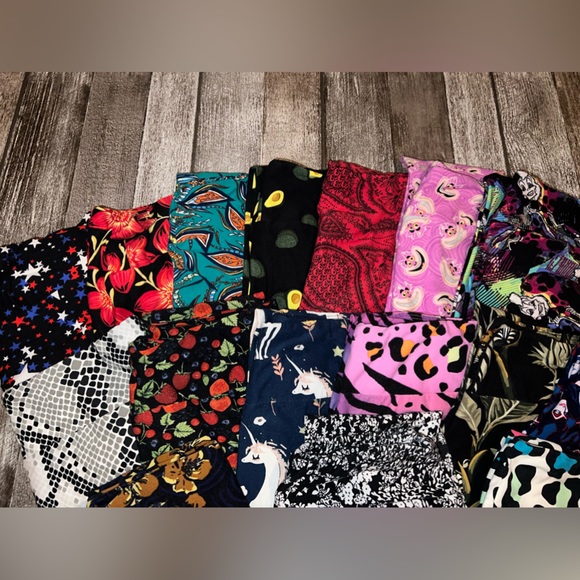 16 pair of LuLaRoe leggings size O/S - Picture 2 of 3